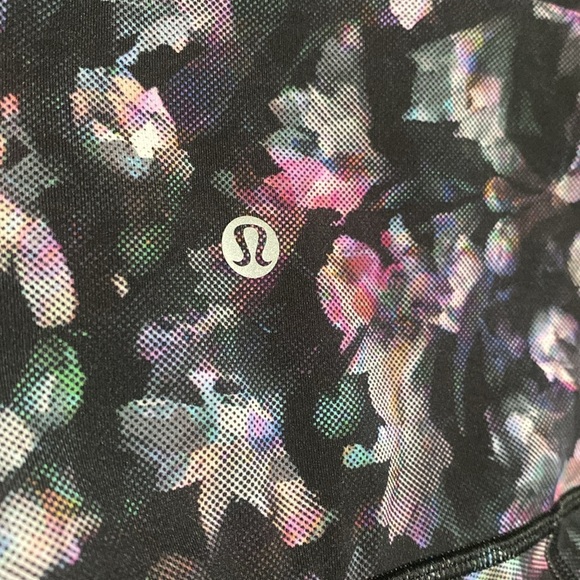 Lululemon Wunder Under Crop Leggings - Picture 6 of 8